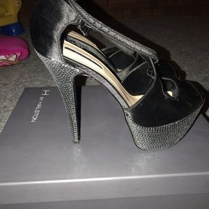 H by Halston Adele Heels Black size 9